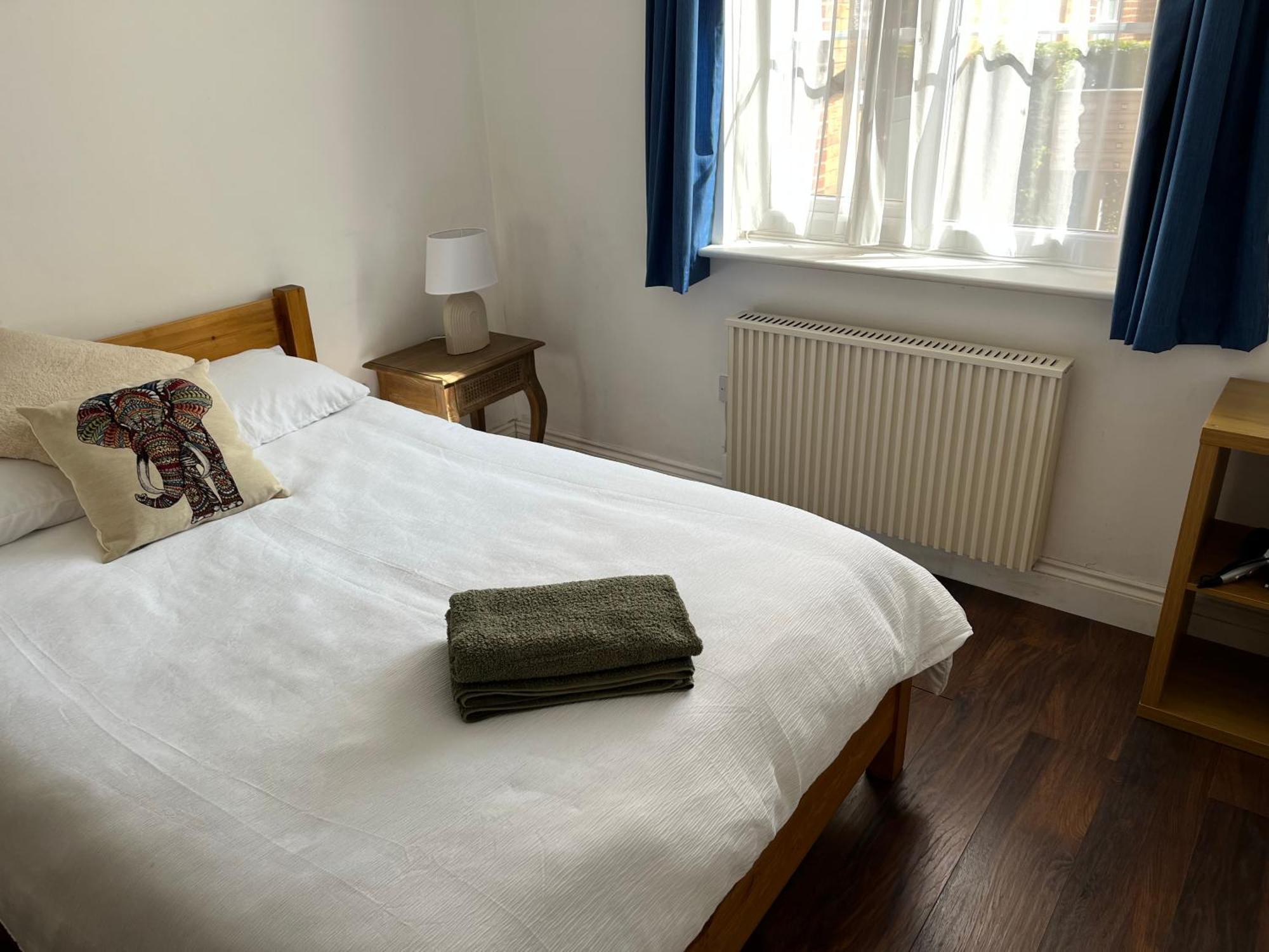 Comfortable Two Bedroom Modern Apartment London Exteriör bild