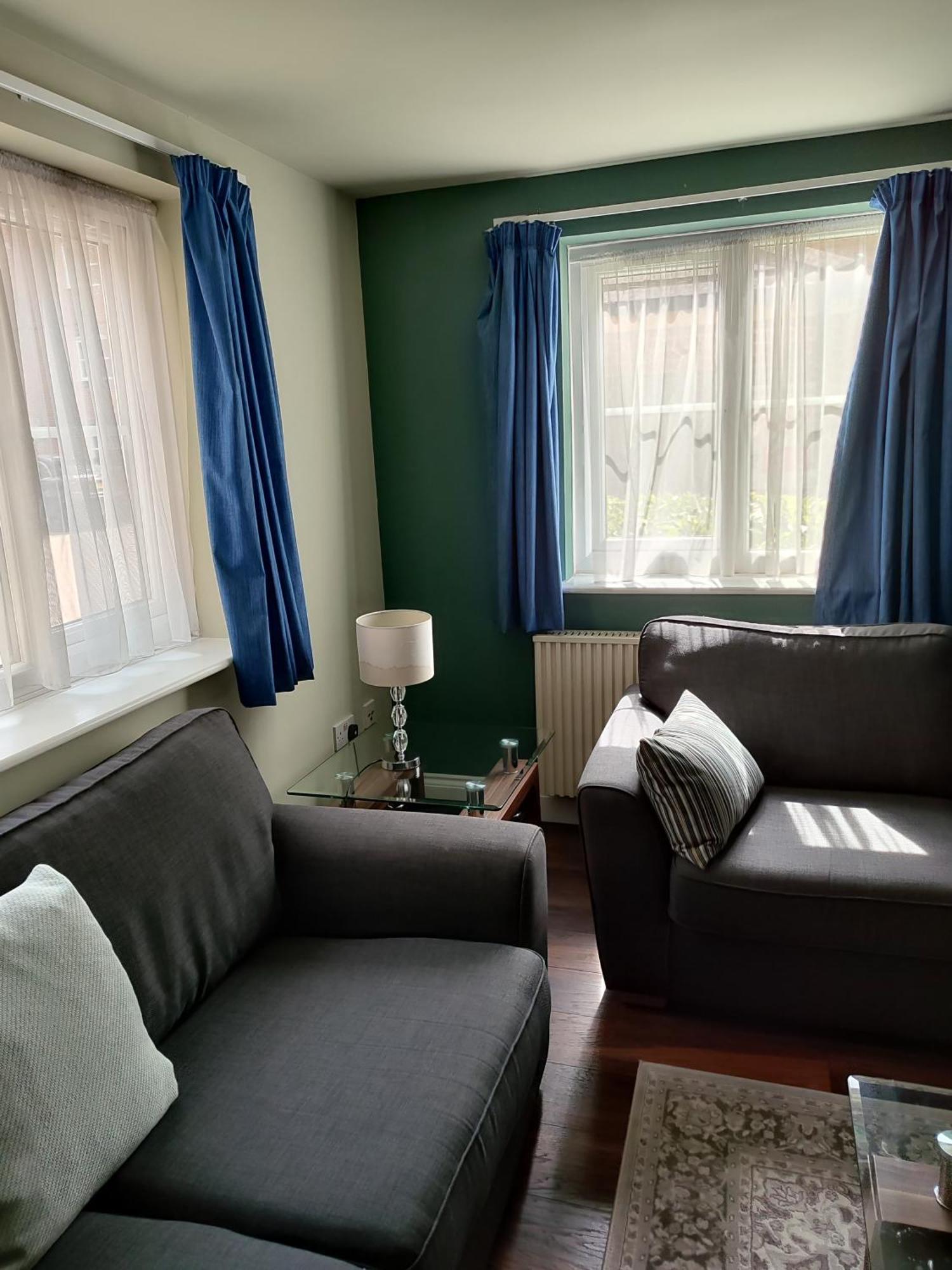 Comfortable Two Bedroom Modern Apartment London Exteriör bild